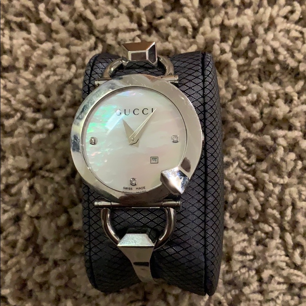 Gucci Stainless Steel Horsebit Women’s Watch